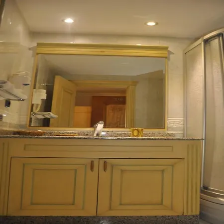 מלון Sole & בודרום